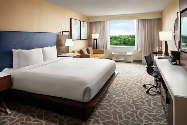 Room 14 of 42