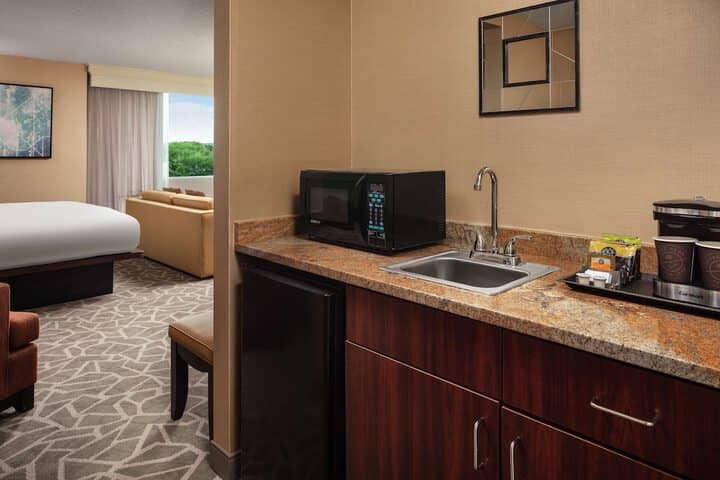 Room 16 of 42